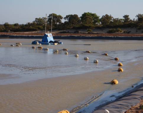 Jetting Dredge Clearing Mineral Sand Slimes